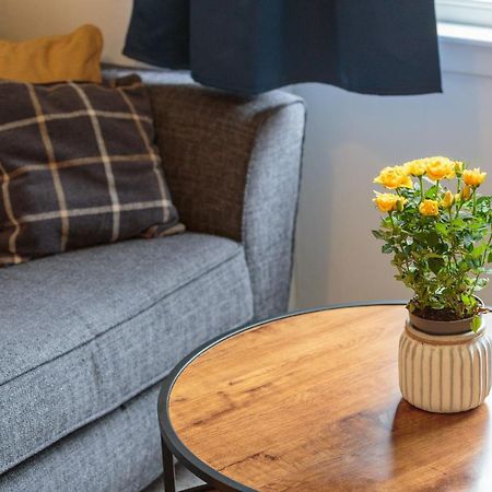 Fountain Park Apartment 1Bed เอดินบะระ ภายนอก รูปภาพ